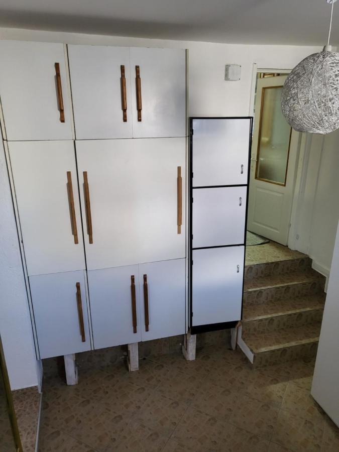 Dorsi Lägenhet Belgrad Exteriör bild