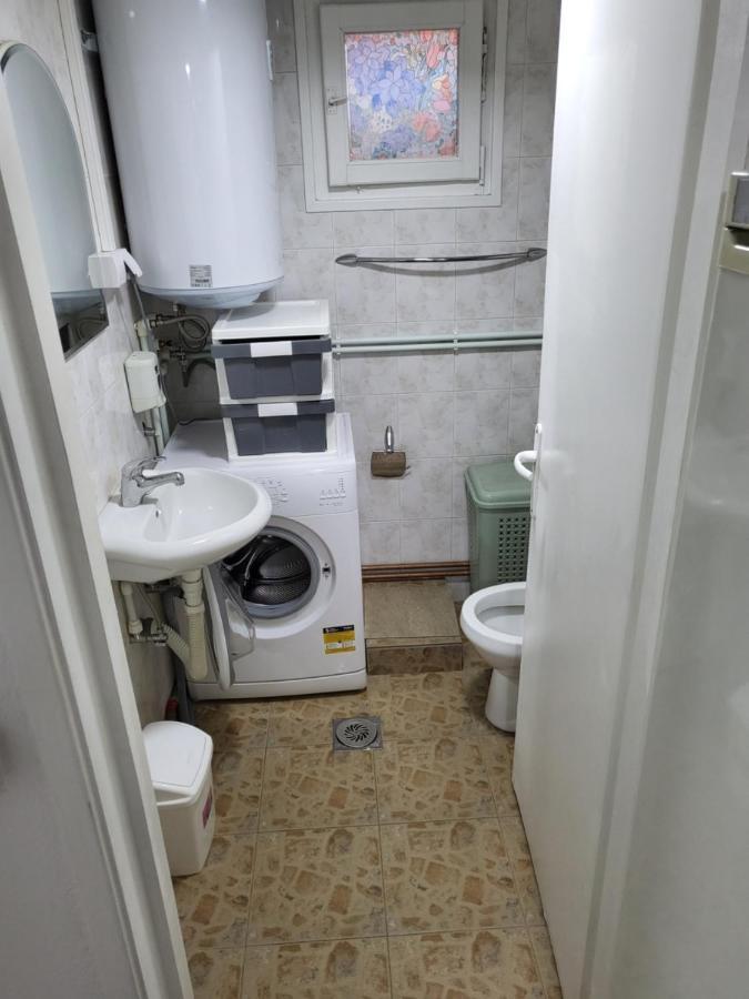 Dorsi Lägenhet Belgrad Exteriör bild
